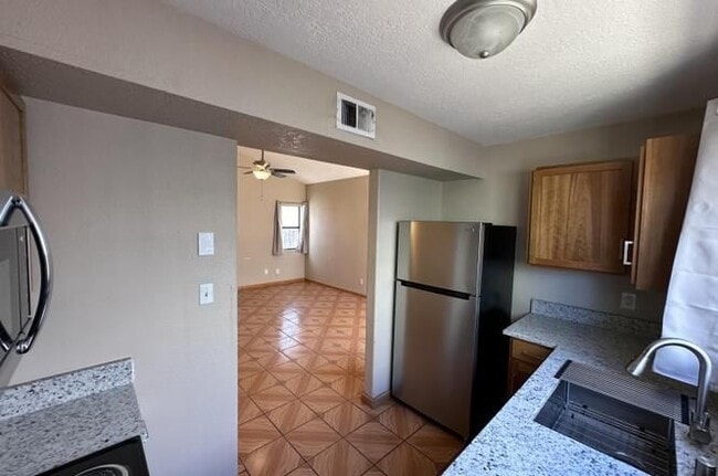 Photo - 936 W Sky St SW