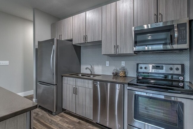 Triangle Apartments