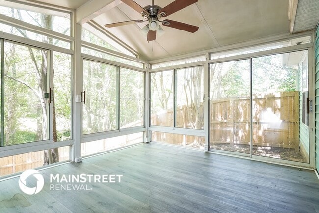 Photo - 3911 Woodberry Lake Dr