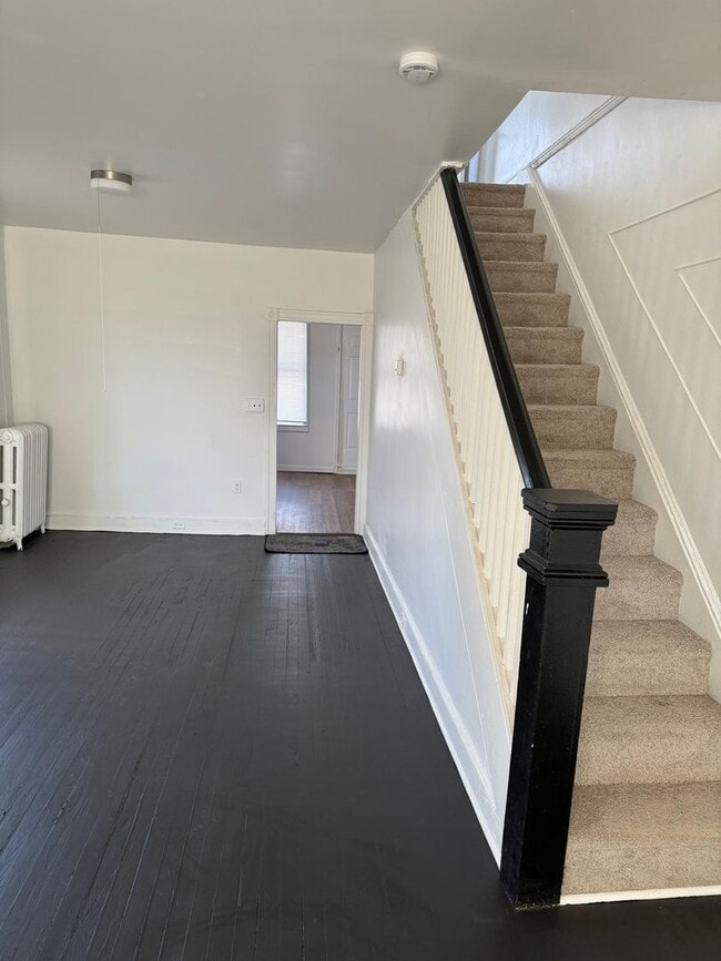 Photo - Recently Renovated Three Bed One Bath Ready For A New Tenant!