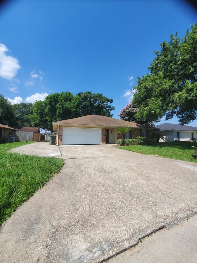 Photo - 7801 Barryknoll Ln