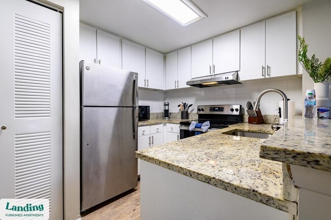 Photo - 1000 Palm Pl Dr NE Unit 1713.1411678