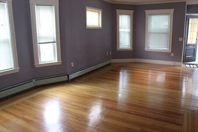 139 Langdon Ave Unit 1