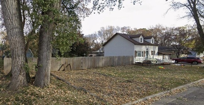 Photo - 1400 Grace Ave SW