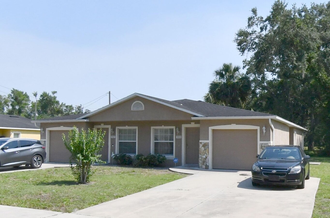 Spacious 3BR/2BA Duplex with Private Garage – Carpet-Free! - Spacious 3BR/2BA Duplex with Private Garage – Carpet-Free!