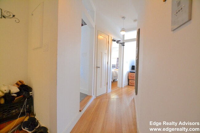 Photo - 5 Braemore Rd Unit 17