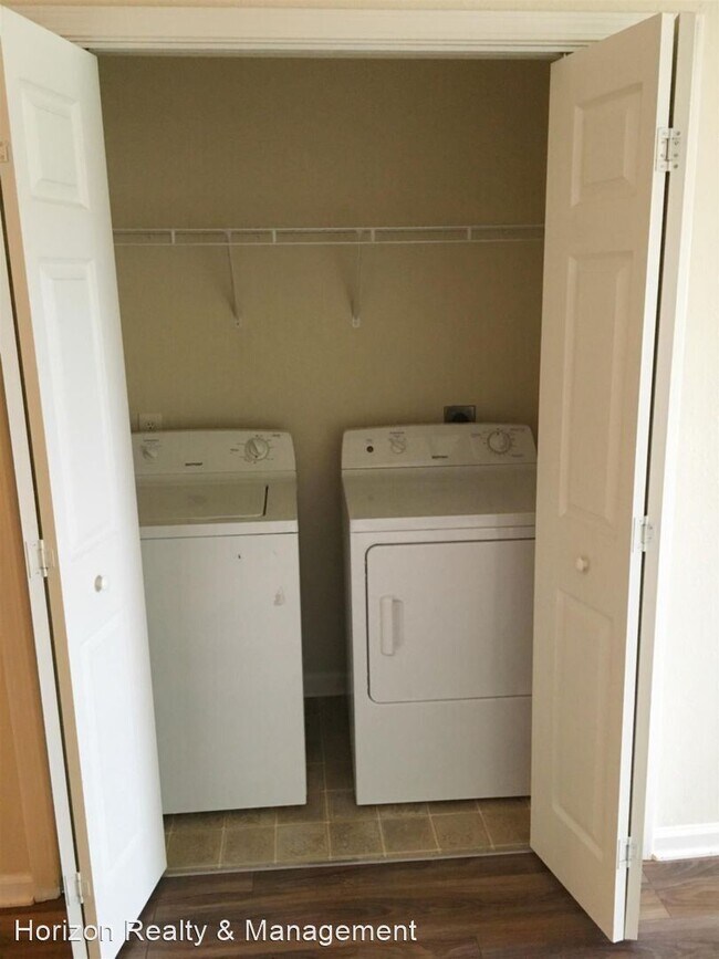 Photo - 2 br, 1 bath House - 512 Luxury Drive #A