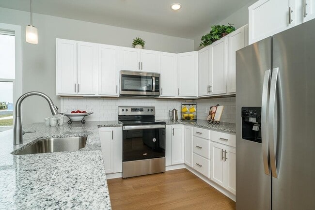 Photo - 1528 Crownpoint Dr