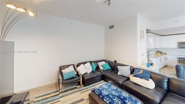 Photo - 999 SW 1st Ave Unit 266