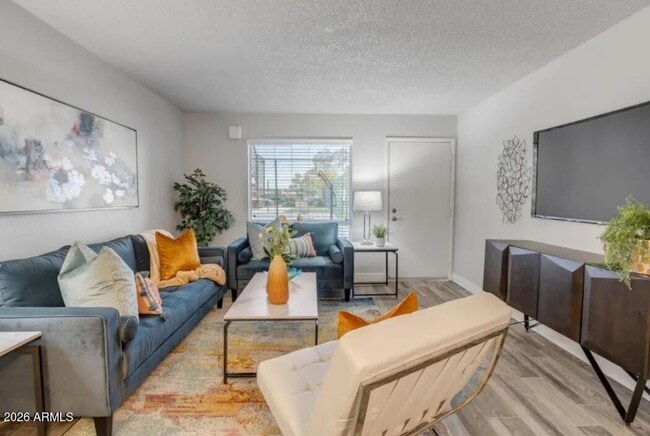 Photo - 2222 W Beardsley Rd Unit 2