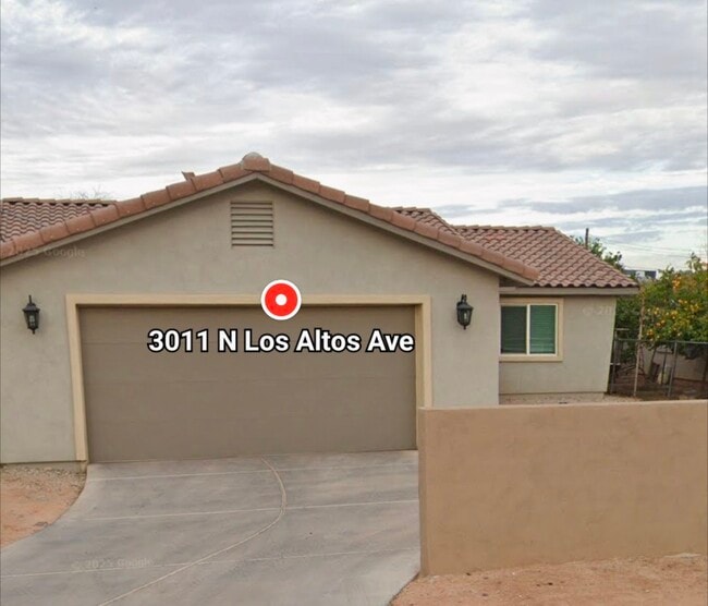 Building Photo - 3011 N Los Altos Ave Rental