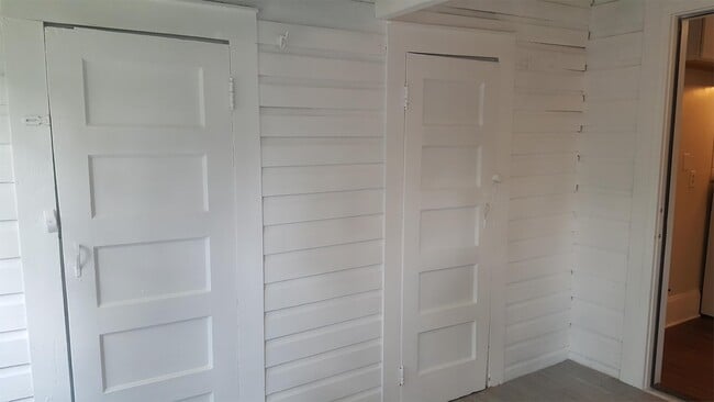 Photo - 607 Highland St