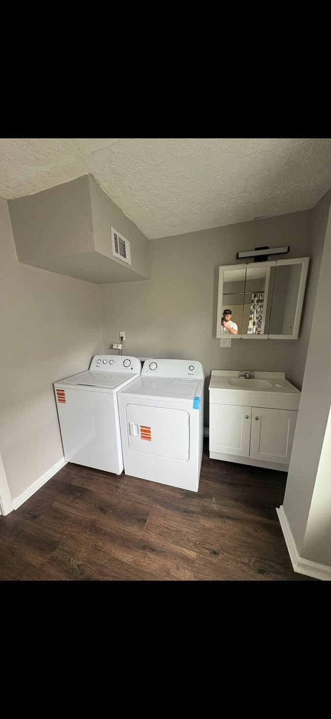211 Mt Vernon Rd Unit 1