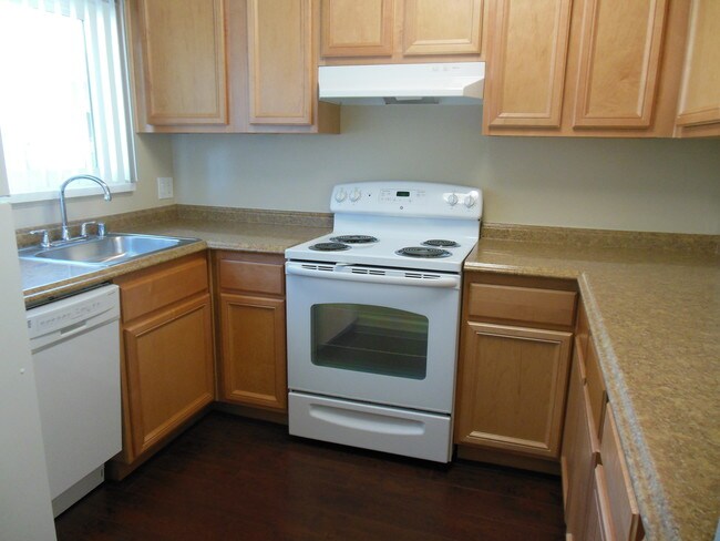 Photo - 1233 W McKinley Ave