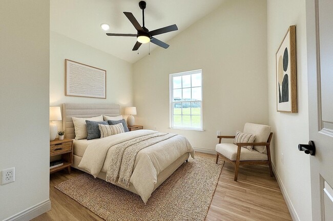 Photo - 321 Randolph St