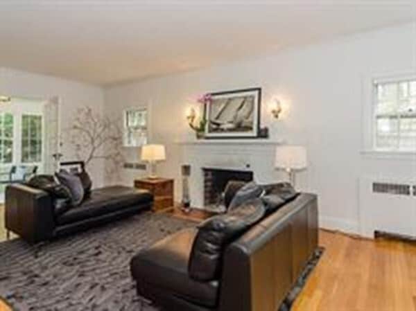 Photo - 381 VFW Parkway