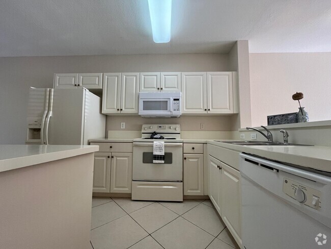 Building Photo - 1932 Alamanda Way Rental