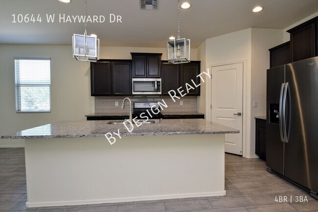 Photo - Like-New 4BR/3BA Corner Lot Home in Gladde...