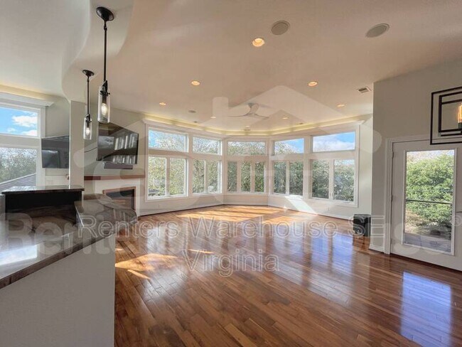 Photo - 817 Surfside Avenue