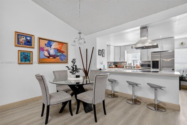 Photo - 5571 NW 188th St