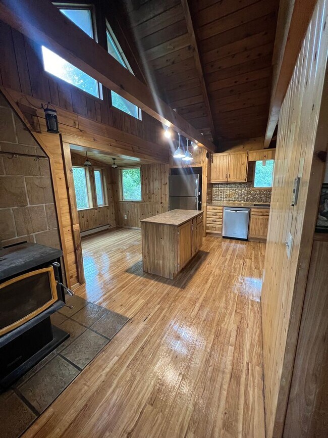 Photo - Nestled in Basin