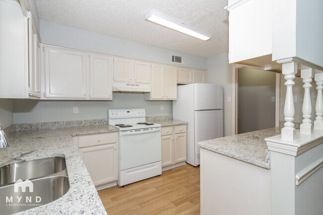 Photo - 3807 Ross Rd