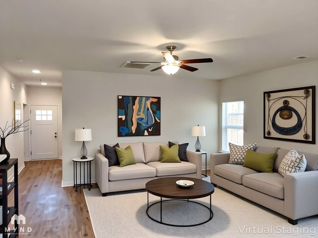 Photo - 203 S Skyland Dr