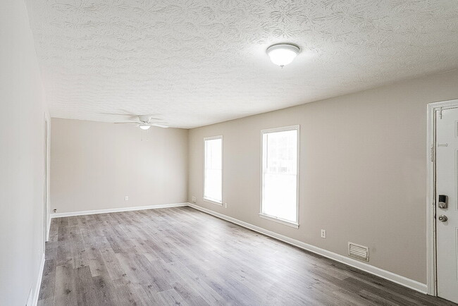 Photo - 5010 Ailene Dr