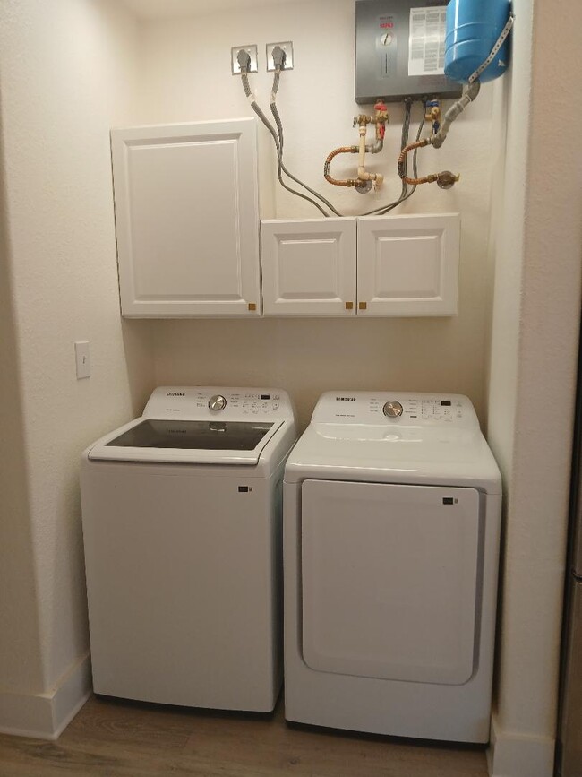 Photo - 603 E Grayson St Unit 603 E. Grayson st. #1