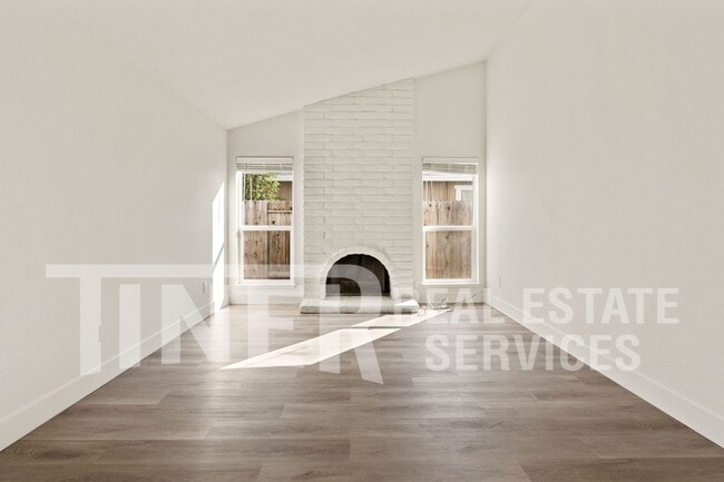 Photo - 6612 Posten Way