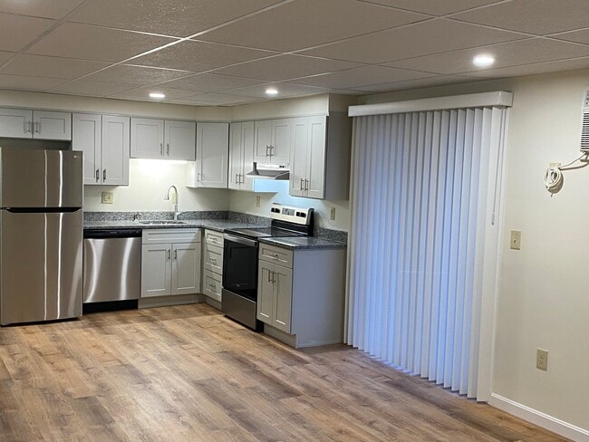 Photo - Floral Gardens Apartments