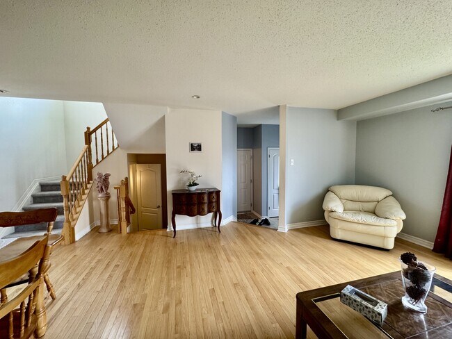 Photo - 618 Beatrice Dr