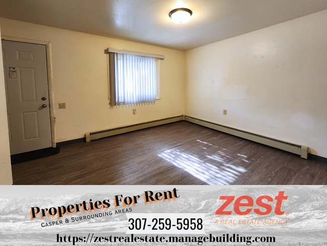 Photo - 239 E K St
