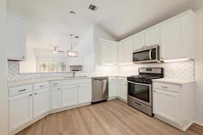 2201 Portwood Bend Cove