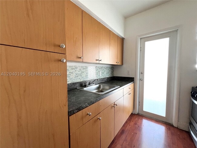 450 77th St Unidad 6