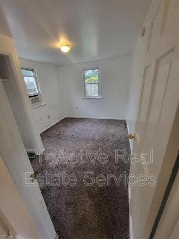 Photo - 3625 S Warwick Cir