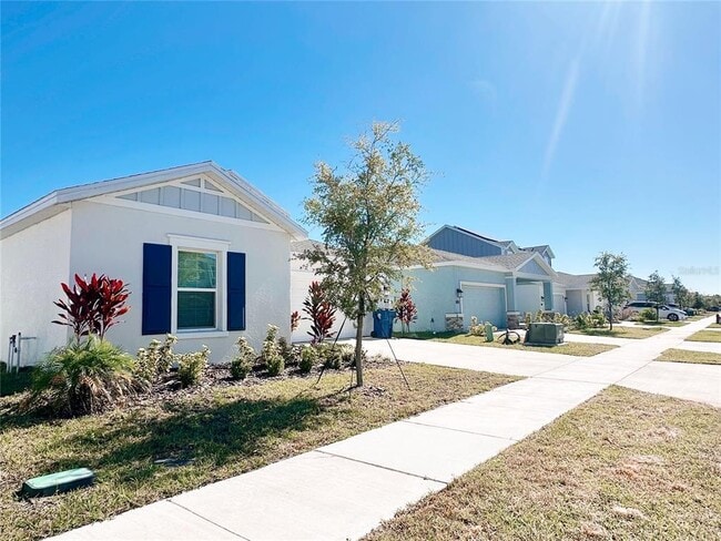 Photo - 1153 Deepwater Cir