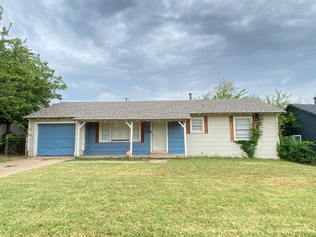 Building Photo - 3712 Woodside Dr Rental