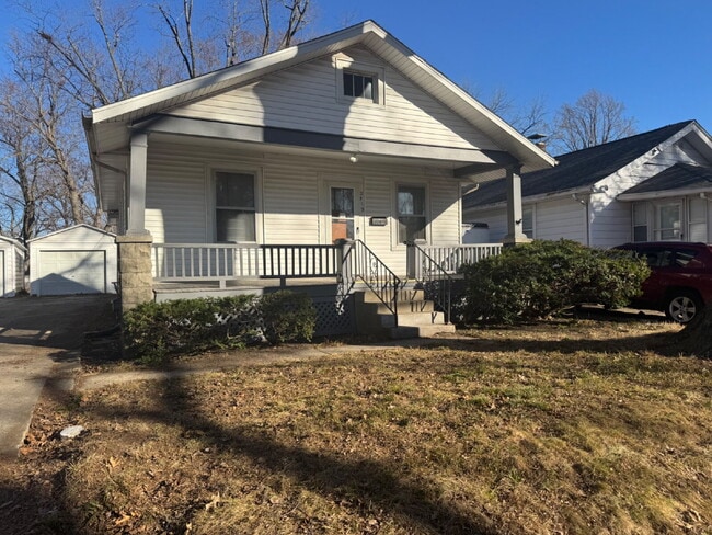 Photo - Charming 2 Bed | 1 Bath | Move-In Ready!