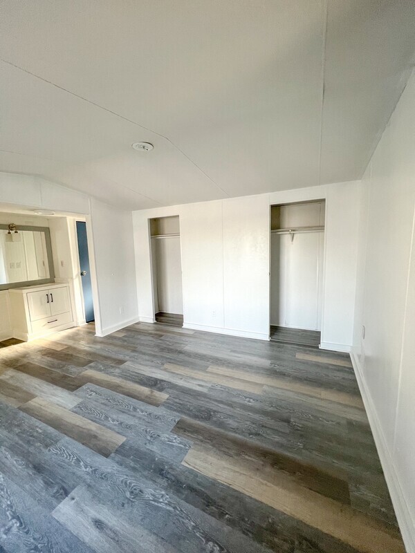 Photo - 117 Beach Dr Condo