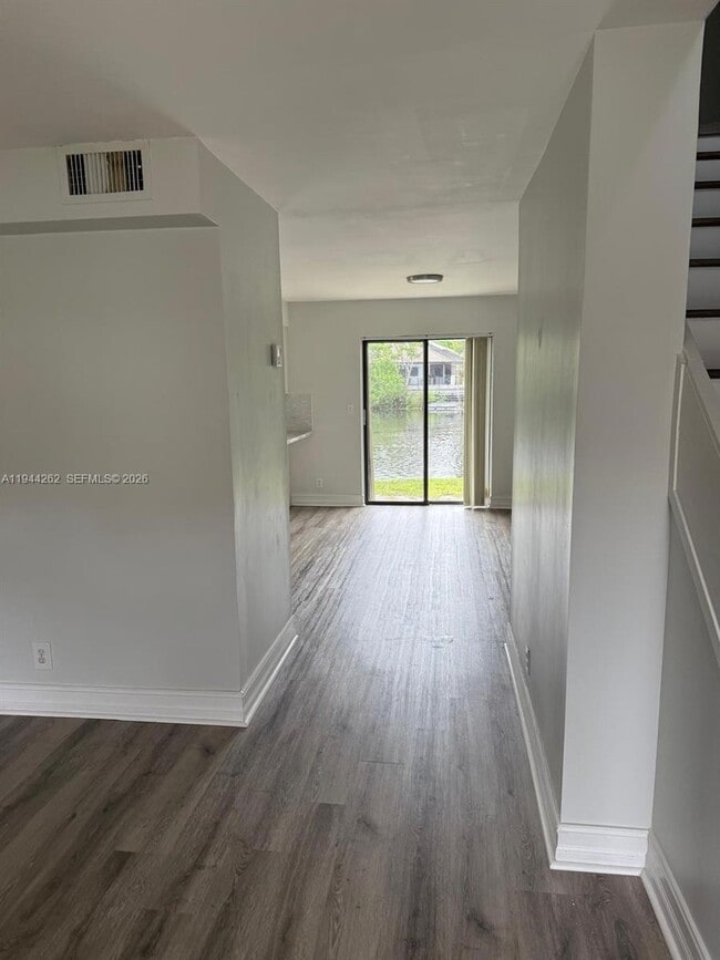 Photo - 242 Wimbledon Lakes Dr