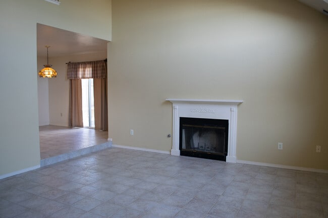 Photo - 35 Fisher Ct