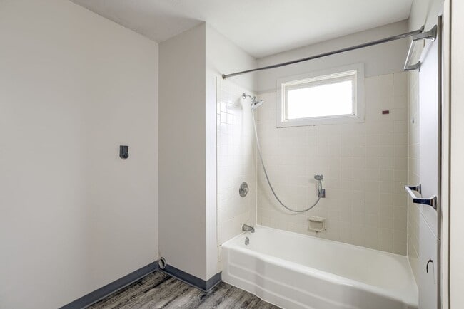 Photo - 5336/5338/5340 Ervin St Triplex Unit 5338