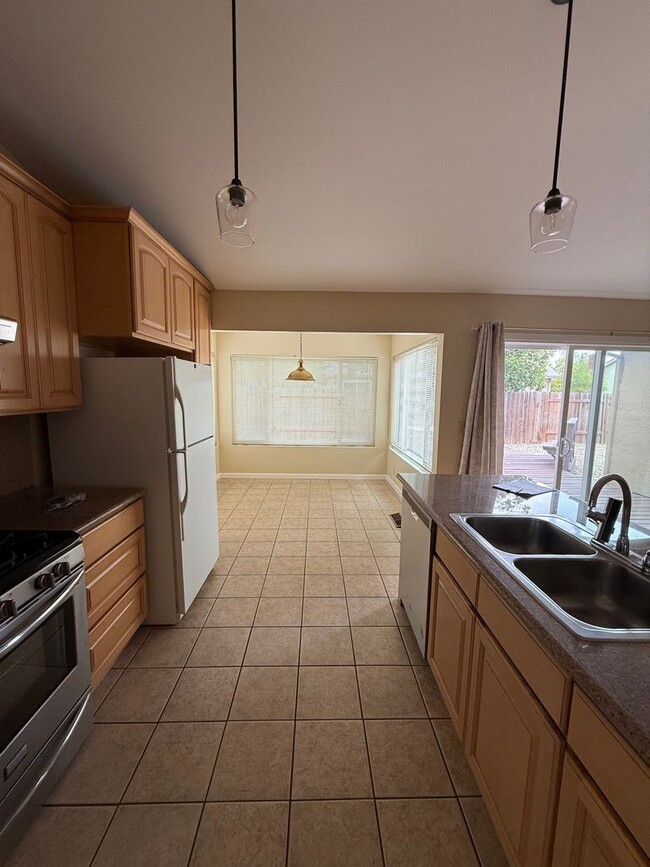 2878 Cypress Way