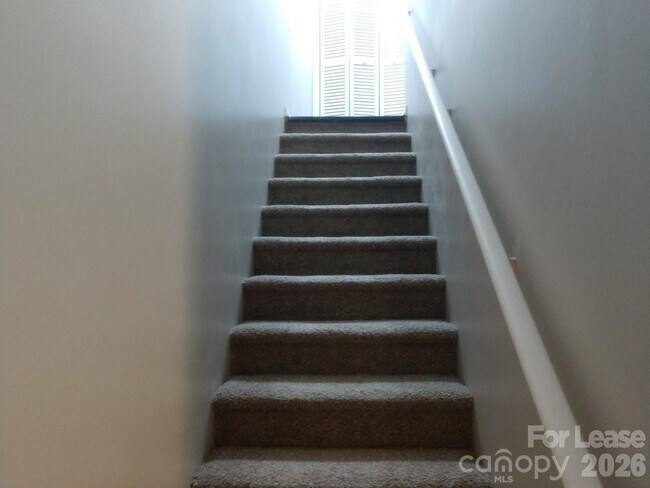 Photo - 604 E Iredell Ave