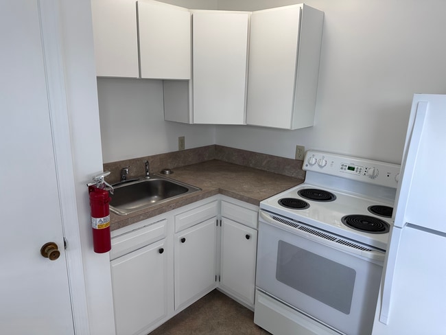 Photo - 275 Tompkins St