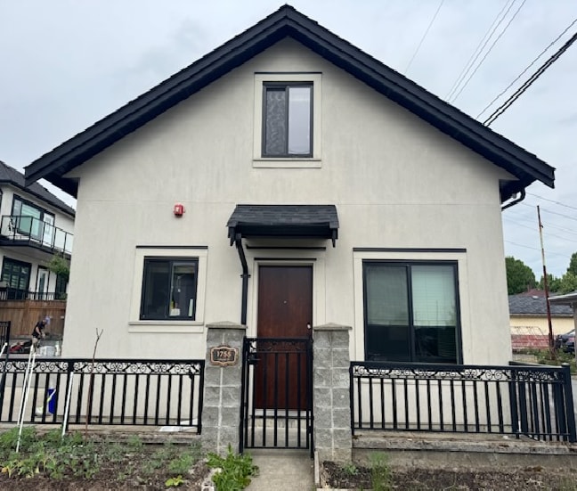 Building Photo - 1777 Lillooet St