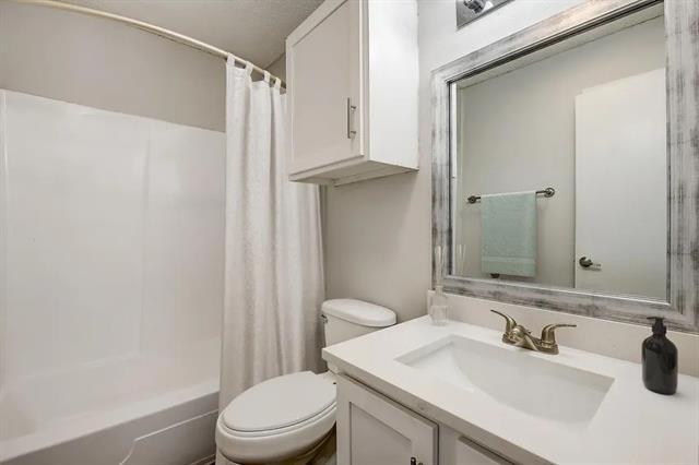 Photo - 6115 Jack Finney Blvd