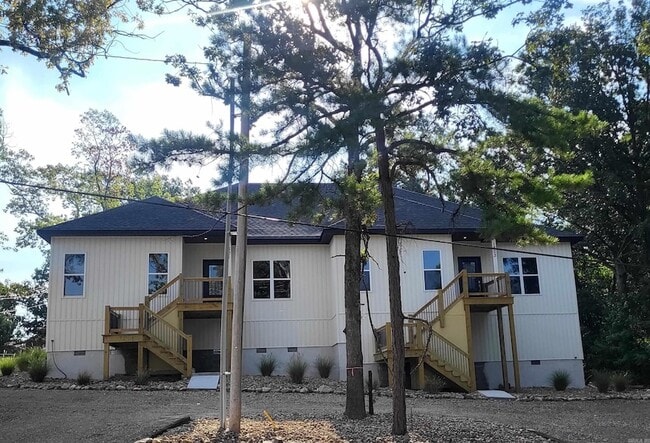 Building Photo - 1801 Aldersgate Rd Rental