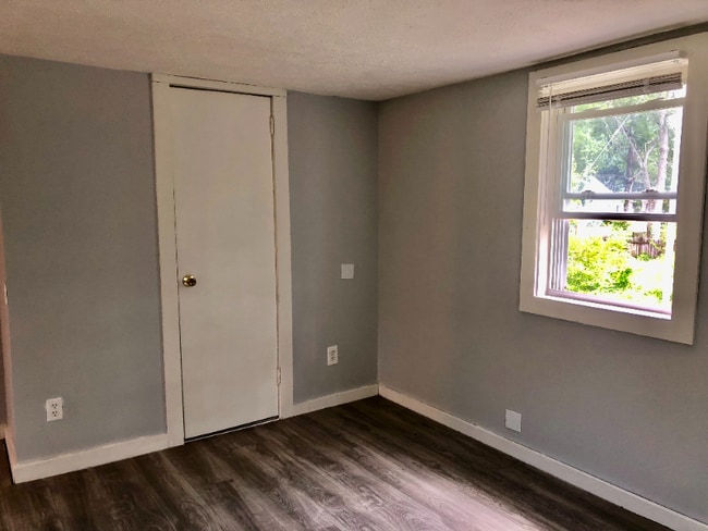 Building Photo - 1731 Meyers Ln Rental